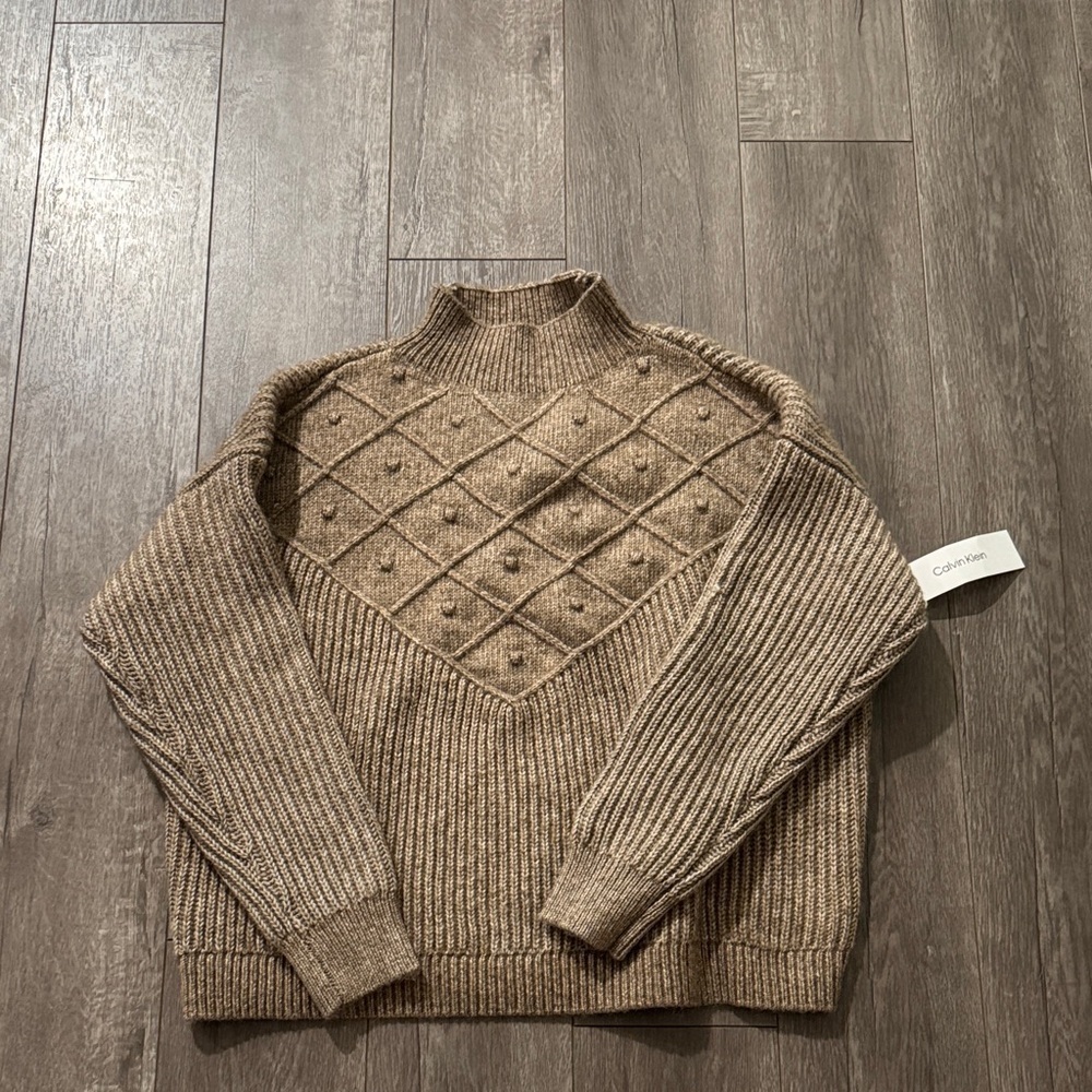 NWT Calvin Klein mock neck popcorn knit sweater